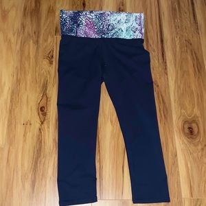 Fabletics High Waisted Printed Capri Leggings